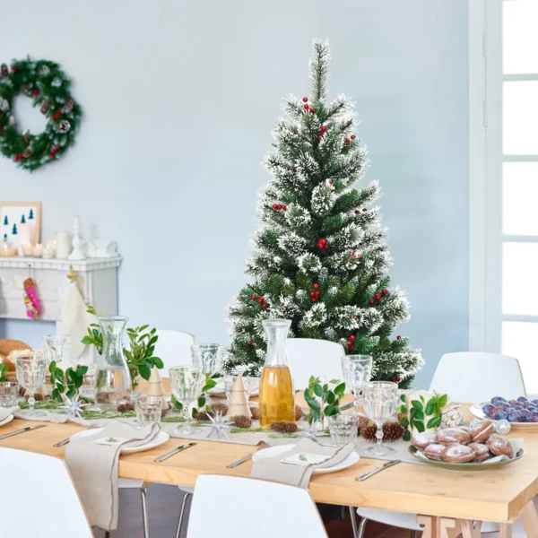 Kunstkerstboom 150cm Met Sneeuwvlokken Rode Bessen En Groene Dennenappels